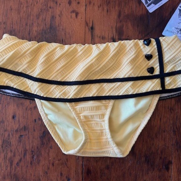 RARE Vintage Y2K Betsey Johnson Unforgettable Bikini - Picture 7 of 8